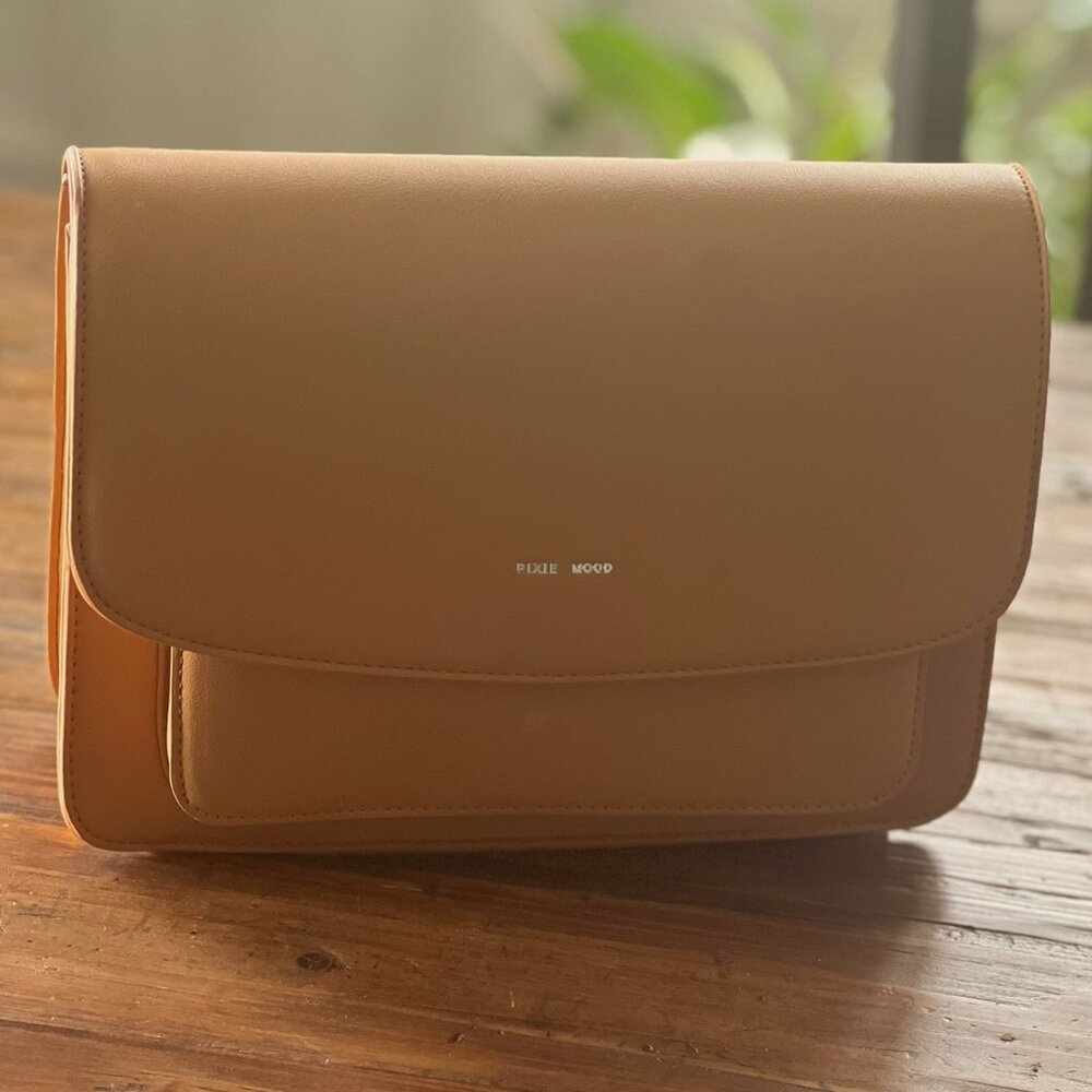 NWT Pixie Mood Zoe Crossbody Convertible Bag, Honey